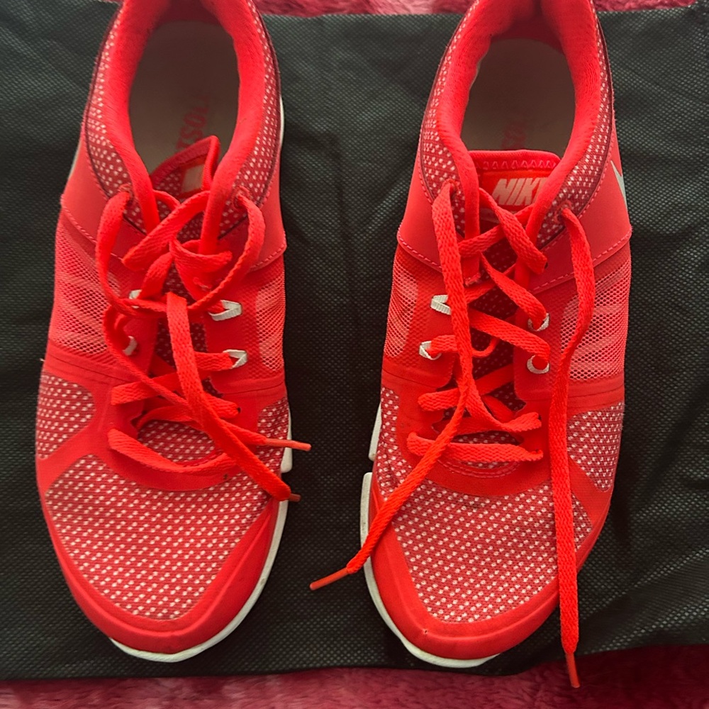 Nike Women's Athletic Shoes - Red / Orange